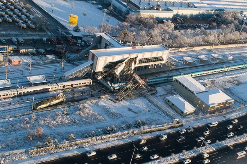 Makasçıya Bak, Makası Gör...